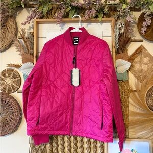 New with tags THE VERY WARM quilted hot pink jacket size medium